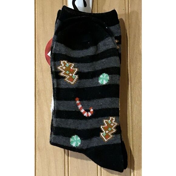 Women's Shine Christmas Holiday Crew Socks SANTA Size 9-11 - Picture 2 of 3